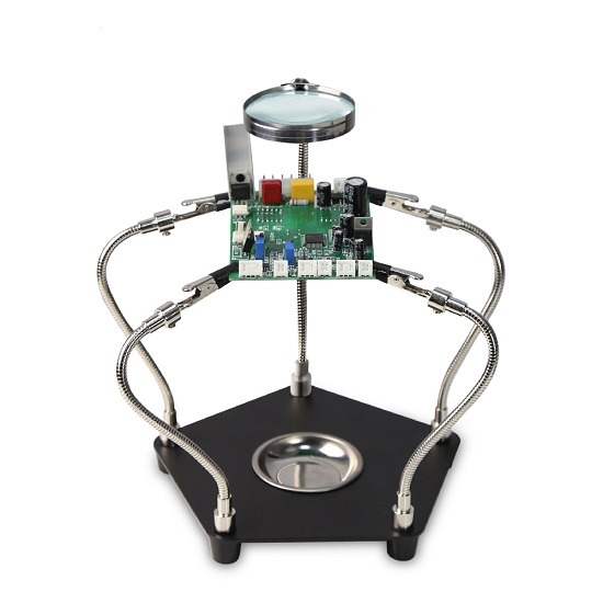 Multi soldering station helping third 3x magnifying glass view 2