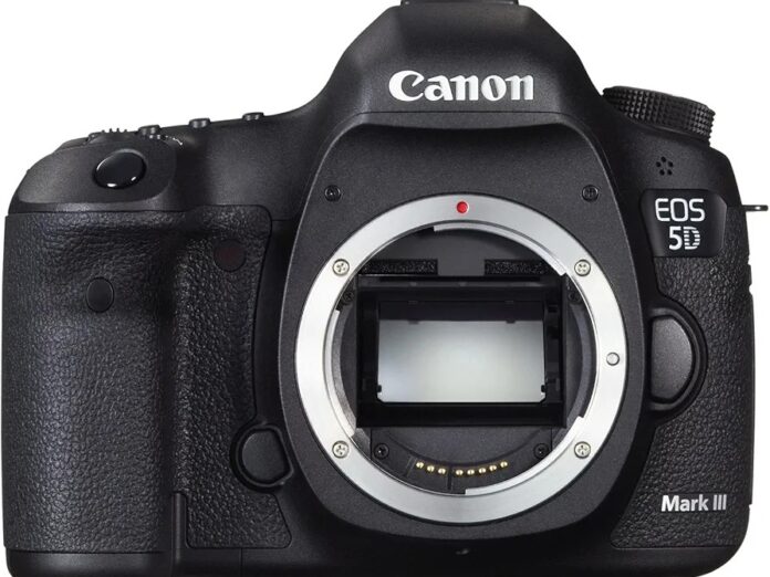 Canon Eos 5D Mark Ii DSLR Camera Body view 2