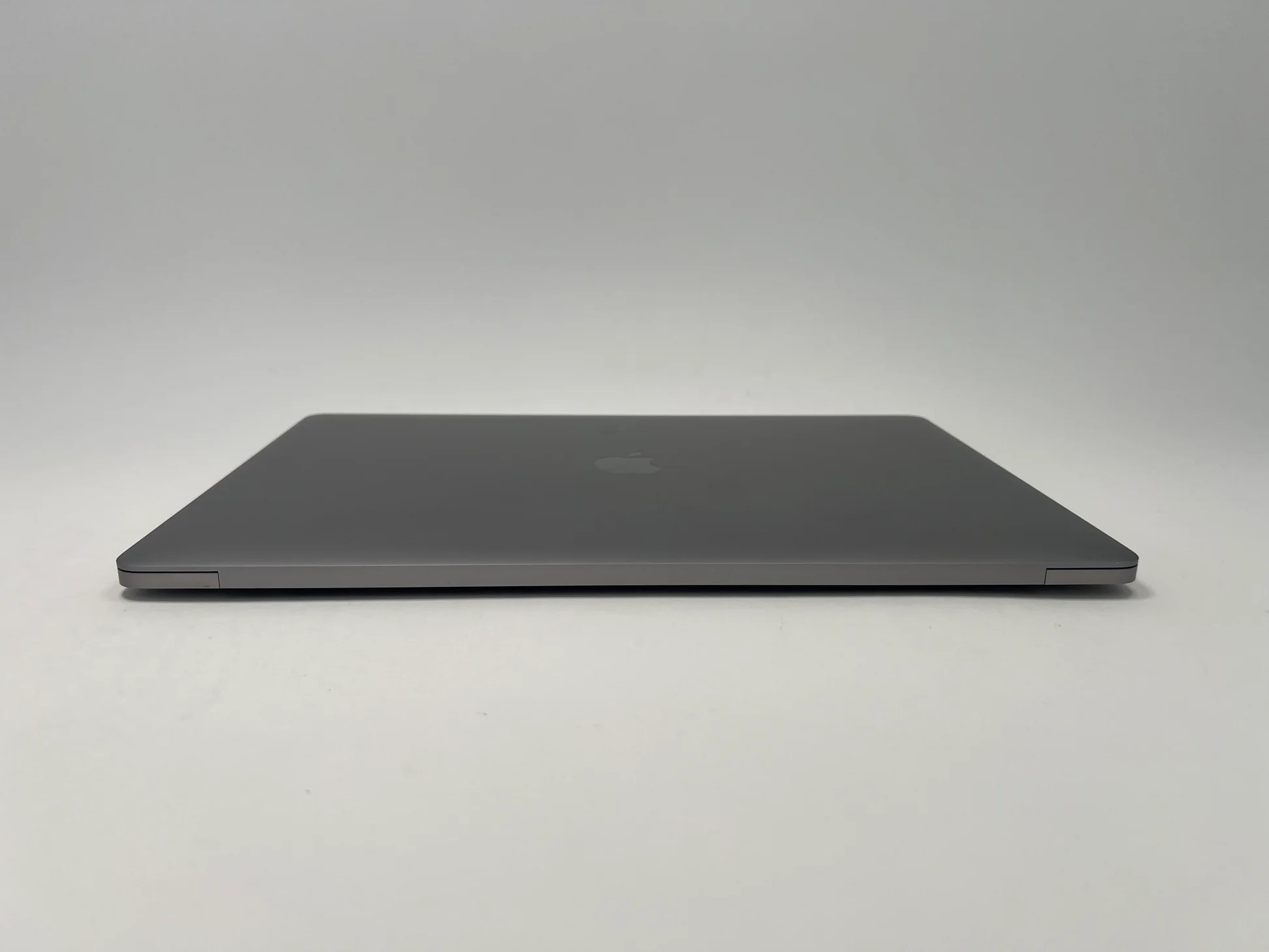 Macbook pro 2017 13inch view 2