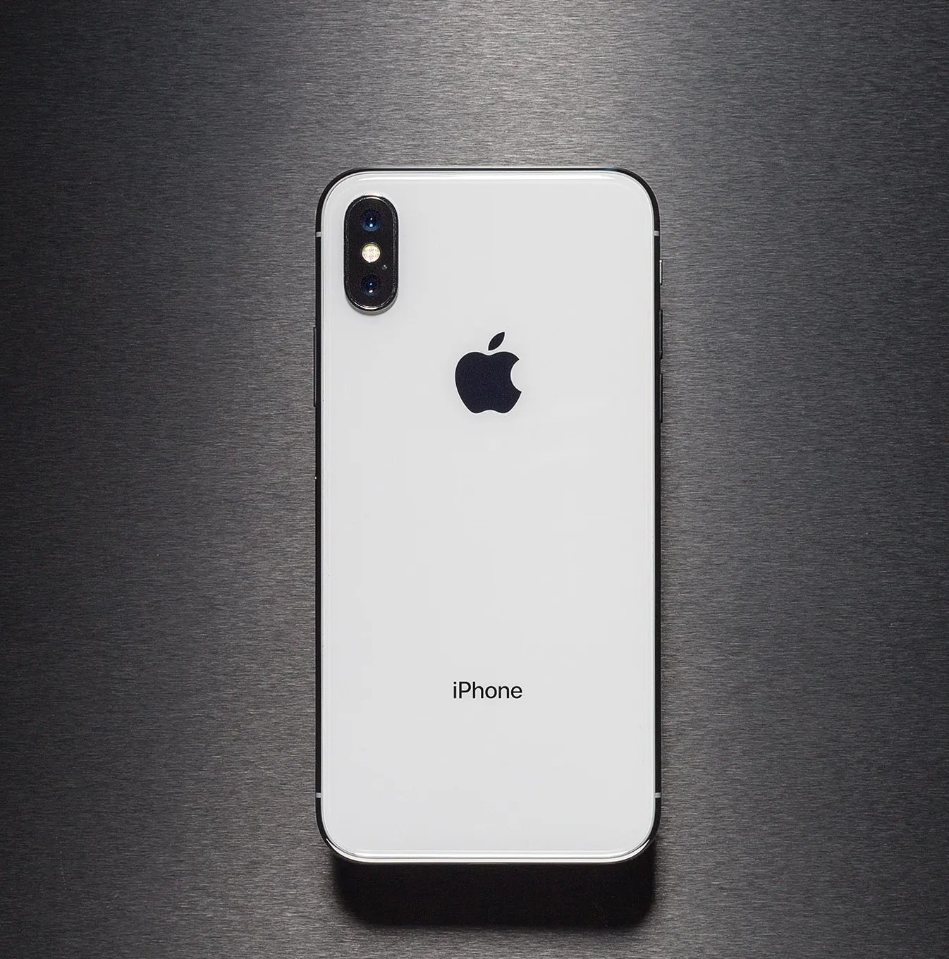 iPhone X - 64GB view 2